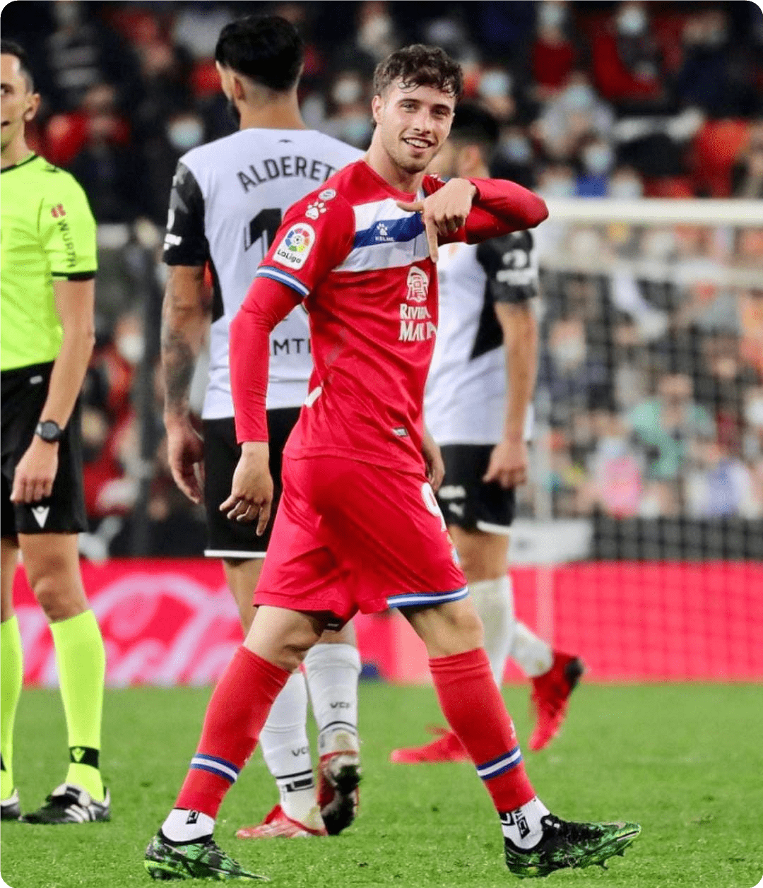 亚博体育登录入口-转会期底特律活塞调整名单以备西甲；外线爆发环节打磨；目标明确；轮换策略成焦点